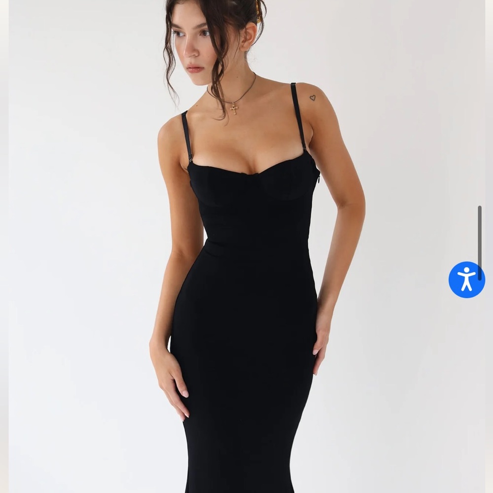 MIRROR PALAIS- Strapless Supermodel Dress Black